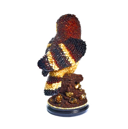 Статуэтка &quot;Вещая Сова&quot; на подставке из Янтаря и полистоуна купить